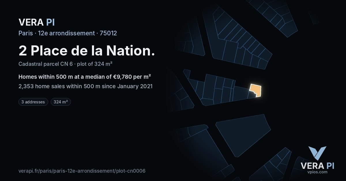 2 Place de la Nation, 12e arrondissement at night – the plot lit, the parcels around coloured by the prices near them