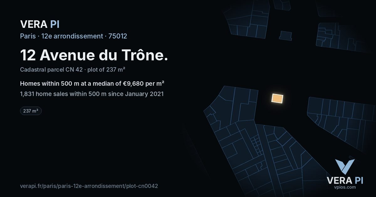 12 Avenue du Trône, 12e arrondissement at night – the plot lit, the parcels around coloured by the prices near them