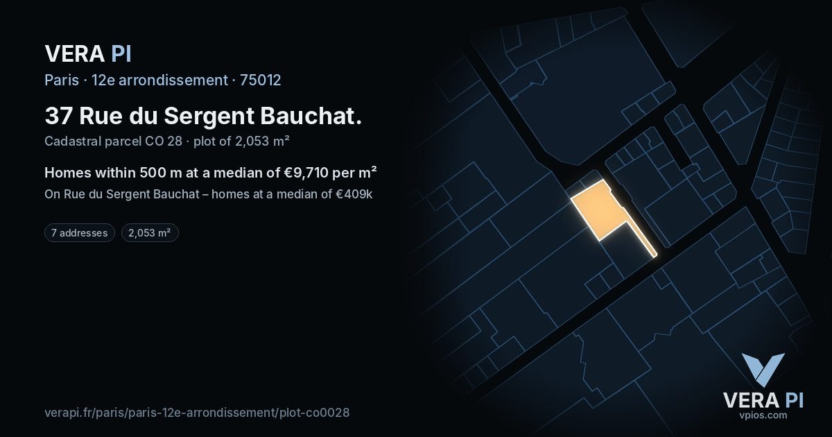 37 Rue du Sergent Bauchat, 12e arrondissement at night – the plot lit, the parcels around coloured by the prices near them