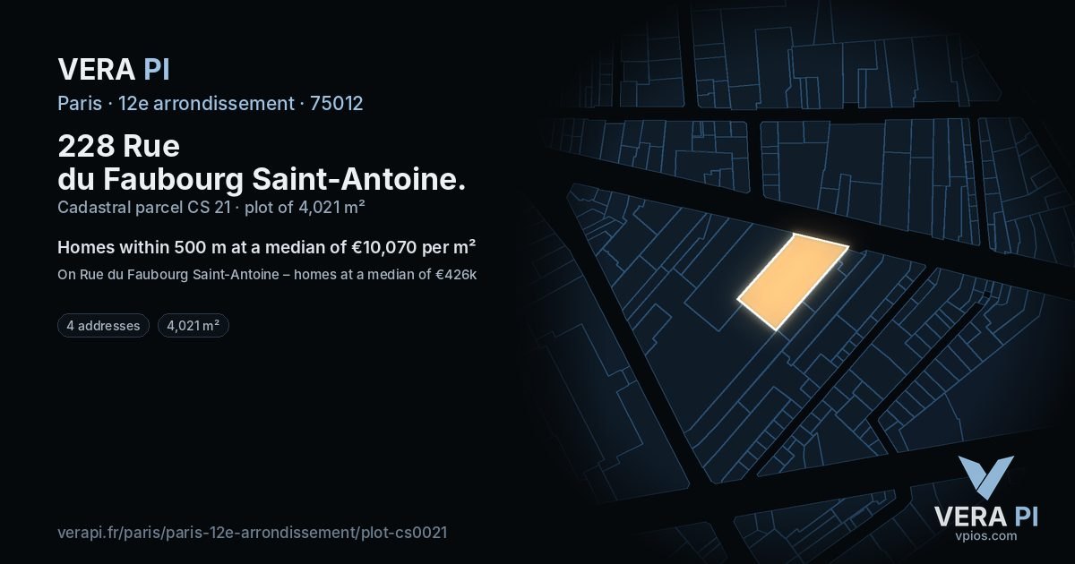 228 Rue du Faubourg Saint-Antoine, 12e arrondissement at night – the plot lit, the parcels around coloured by the prices near them