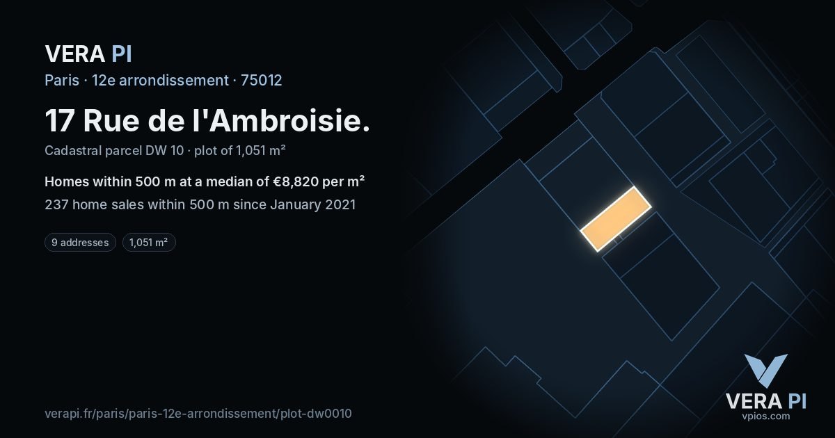 17 Rue de l'Ambroisie, 12e arrondissement at night – the plot lit, the parcels around coloured by the prices near them