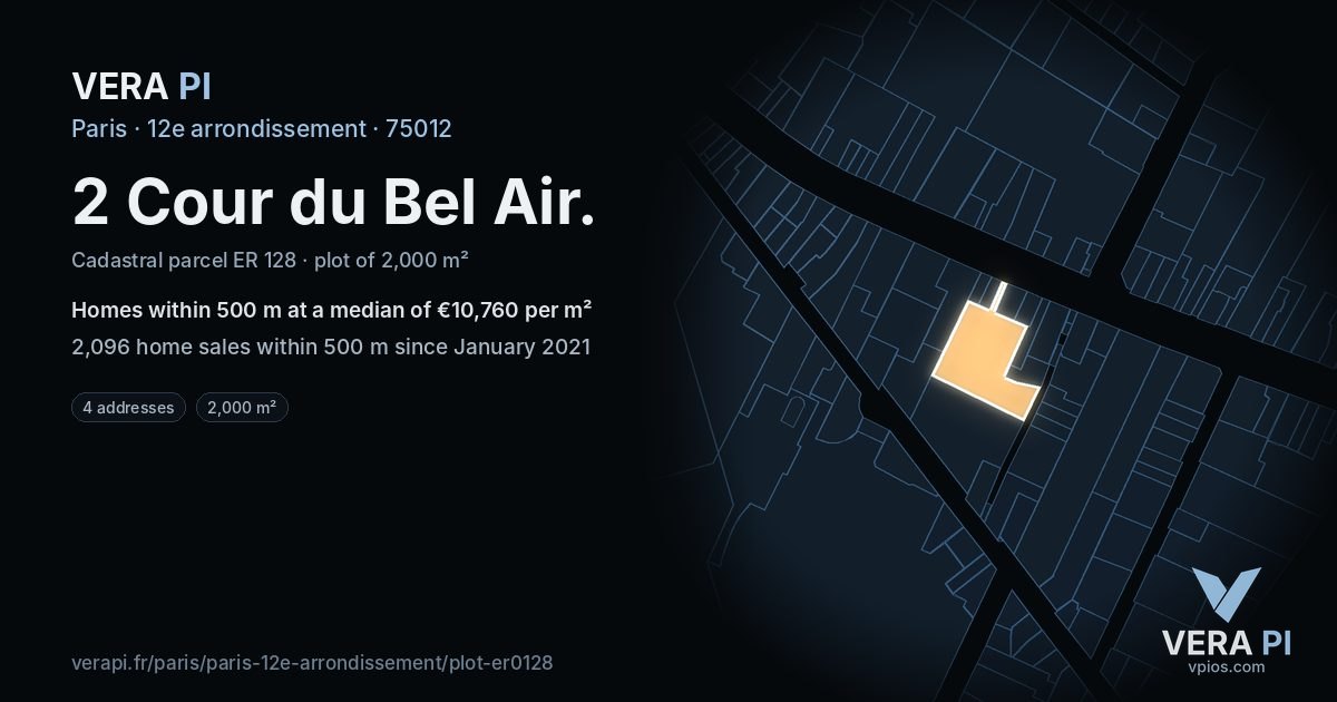 2 Cour du Bel Air, 12e arrondissement at night – the plot lit, the parcels around coloured by the prices near them