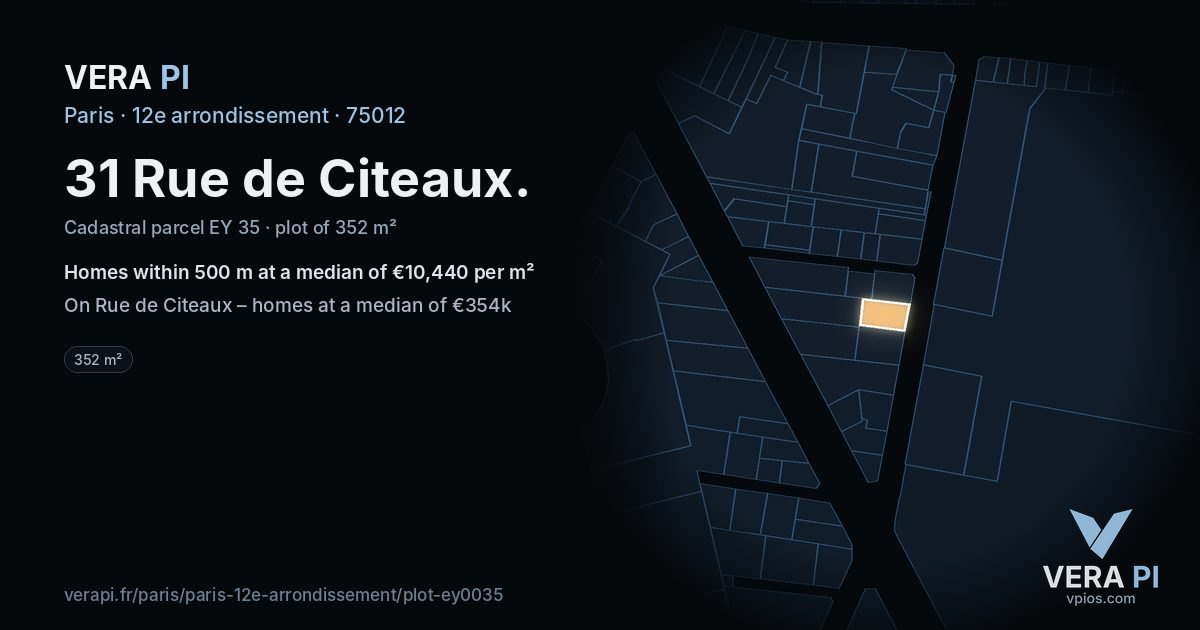 31 Rue de Citeaux, 12e arrondissement at night – the plot lit, the parcels around coloured by the prices near them