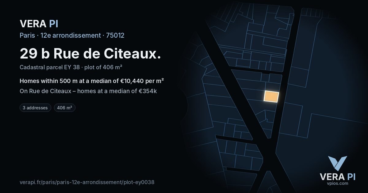 29 b Rue de Citeaux, 12e arrondissement at night – the plot lit, the parcels around coloured by the prices near them
