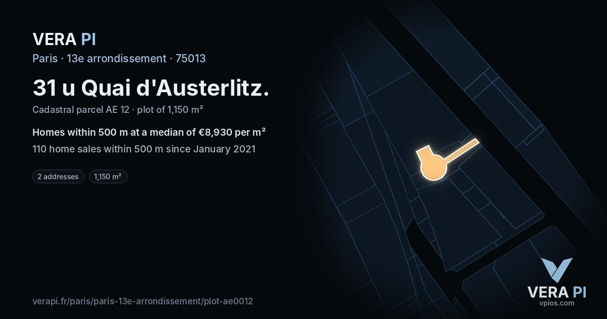 31 u Quai d'Austerlitz, 13e arrondissement at night – the plot lit, the parcels around coloured by the prices near them