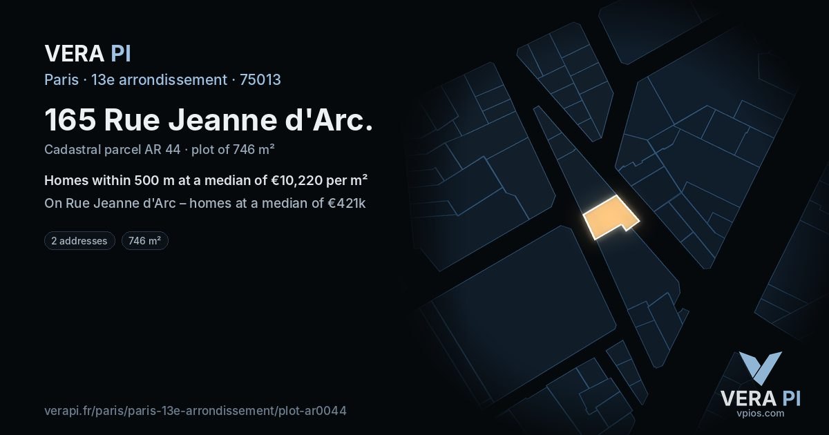 165 Rue Jeanne d'Arc, 13e arrondissement at night – the plot lit, the parcels around coloured by the prices near them