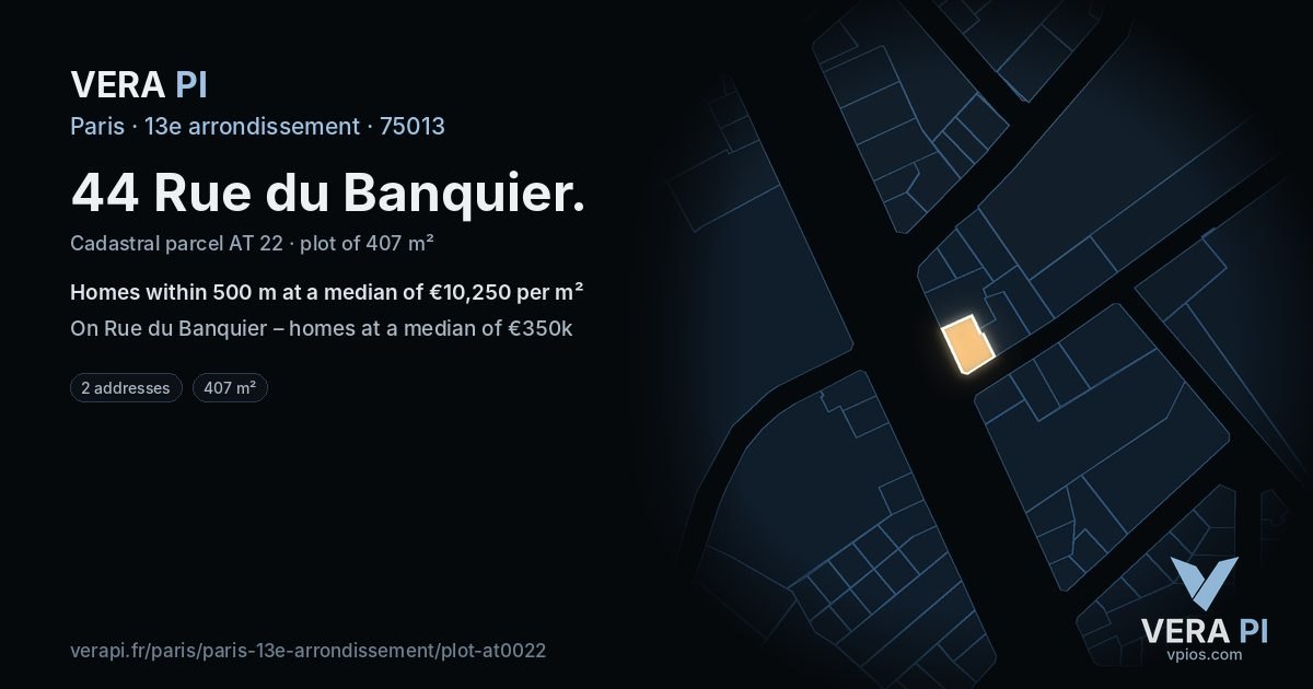 44 Rue du Banquier, 13e arrondissement at night – the plot lit, the parcels around coloured by the prices near them