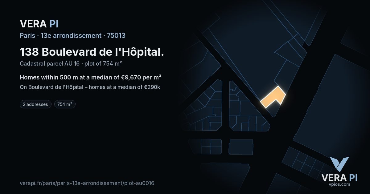 138 Boulevard de l'Hôpital, 13e arrondissement at night – the plot lit, the parcels around coloured by the prices near them