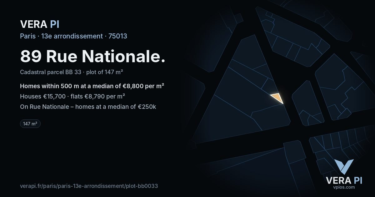89 Rue Nationale, 13e arrondissement at night – the plot lit, the parcels around coloured by the prices near them