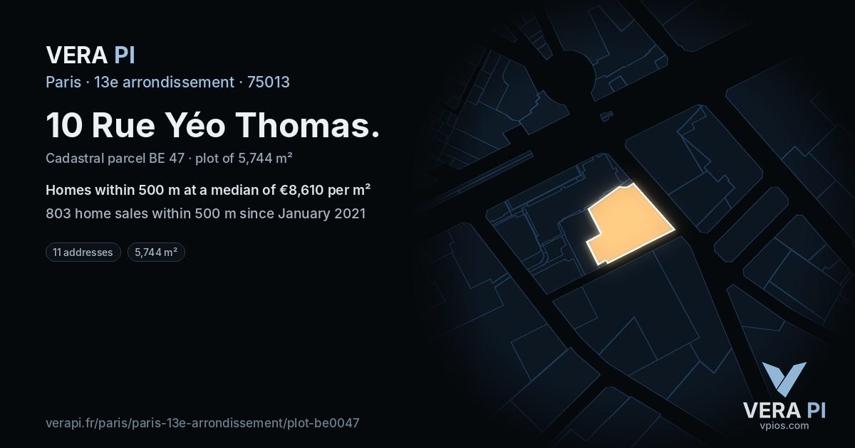 10 Rue Yéo Thomas, 13e arrondissement at night – the plot lit, the parcels around coloured by the prices near them