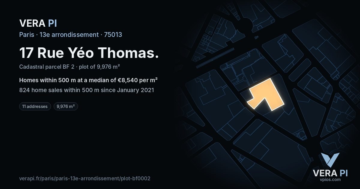 17 Rue Yéo Thomas, 13e arrondissement at night – the plot lit, the parcels around coloured by the prices near them
