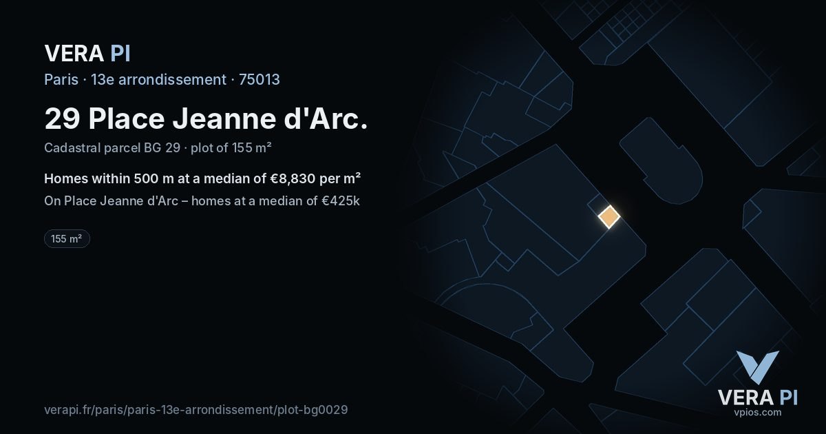 29 Place Jeanne d'Arc, 13e arrondissement at night – the plot lit, the parcels around coloured by the prices near them