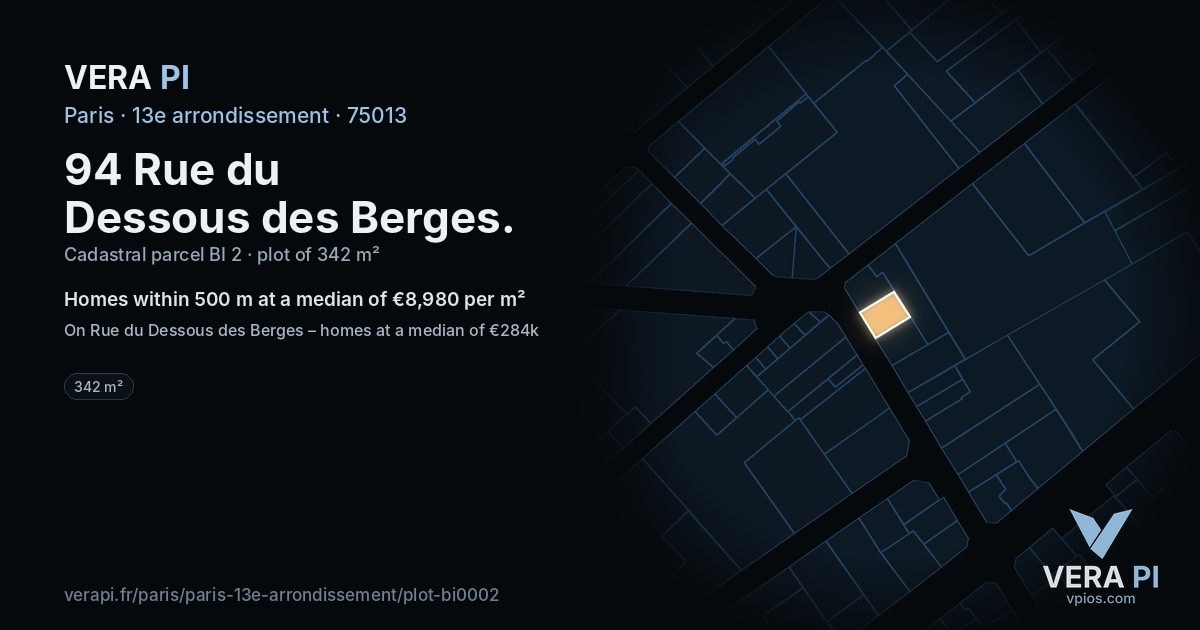 94 Rue du Dessous des Berges, 13e arrondissement at night – the plot lit, the parcels around coloured by the prices near them
