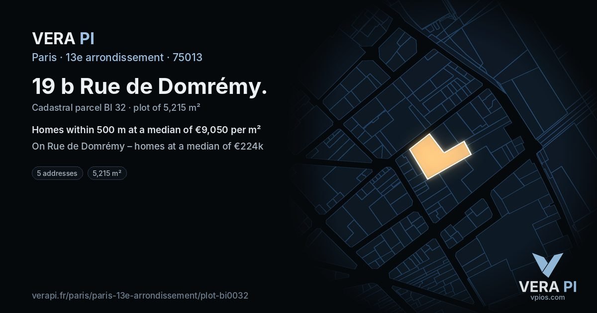 19 b Rue de Domrémy, 13e arrondissement at night – the plot lit, the parcels around coloured by the prices near them