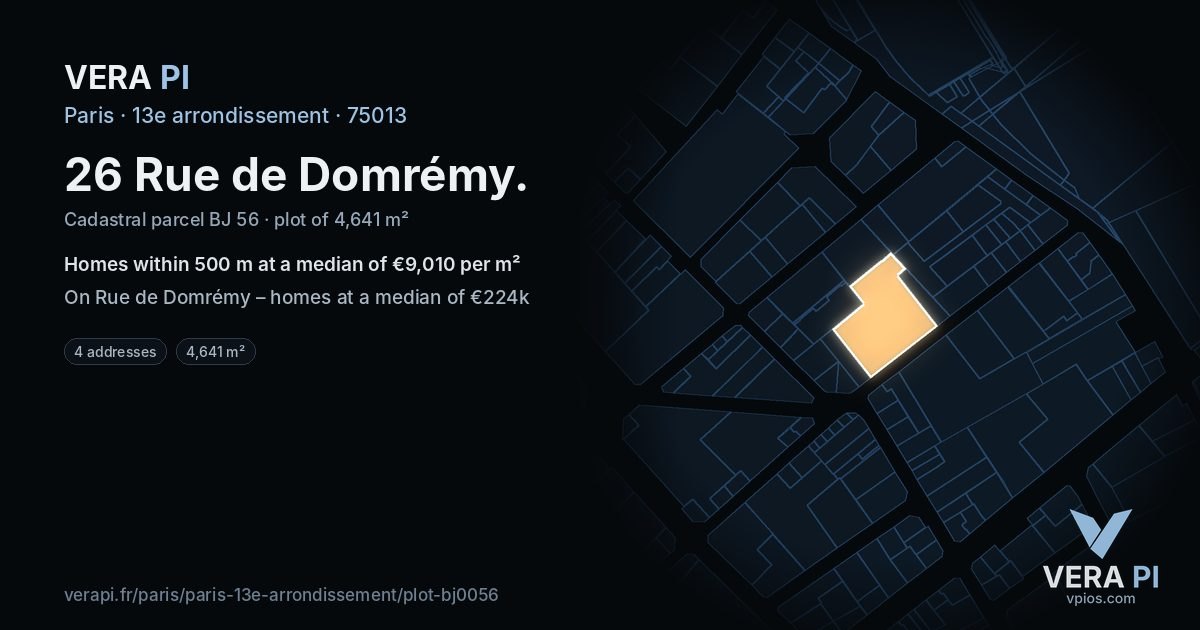 26 Rue de Domrémy, 13e arrondissement at night – the plot lit, the parcels around coloured by the prices near them