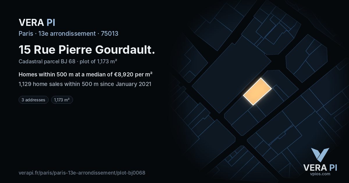 15 Rue Pierre Gourdault, 13e arrondissement at night – the plot lit, the parcels around coloured by the prices near them
