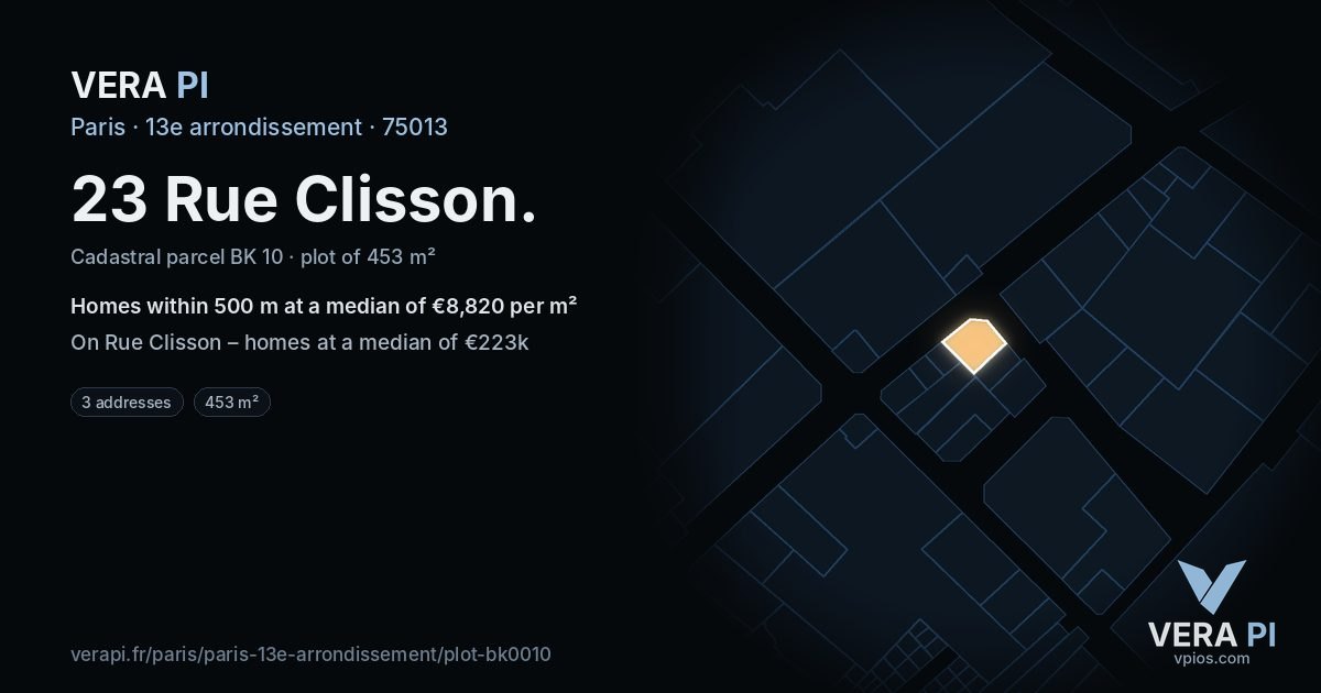 23 Rue Clisson, 13e arrondissement at night – the plot lit, the parcels around coloured by the prices near them