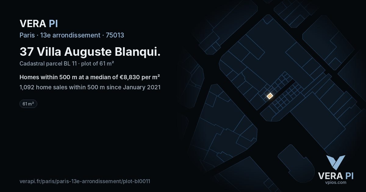 37 Villa Auguste Blanqui, 13e arrondissement at night – the plot lit, the parcels around coloured by the prices near them