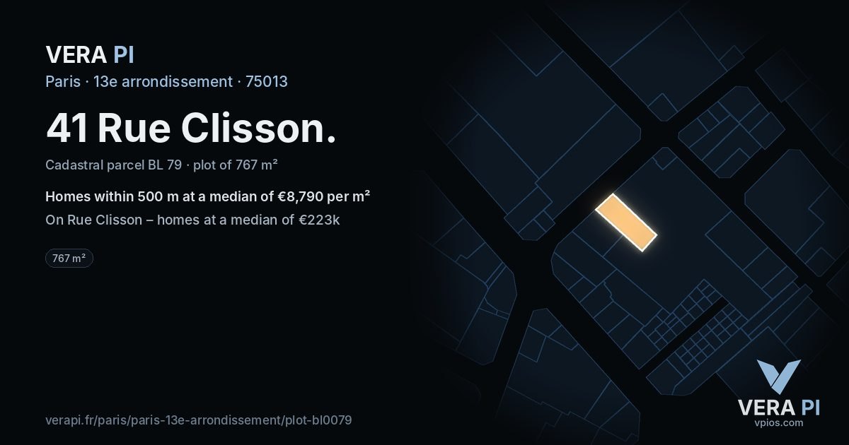 41 Rue Clisson, 13e arrondissement at night – the plot lit, the parcels around coloured by the prices near them