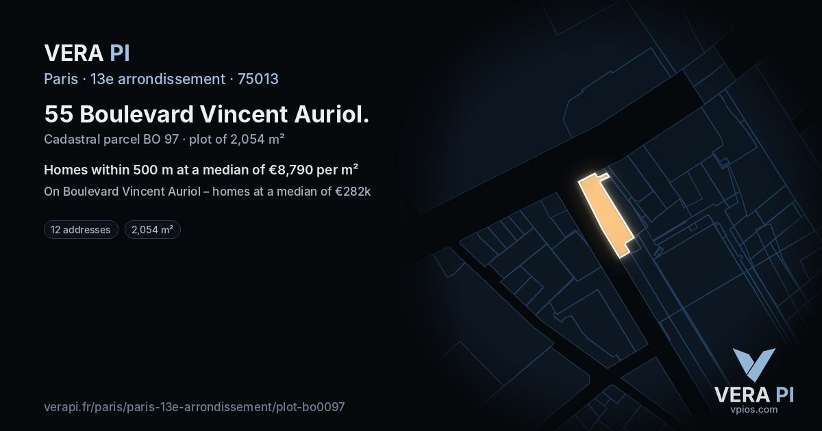 55 Boulevard Vincent Auriol, 13e arrondissement at night – the plot lit, the parcels around coloured by the prices near them