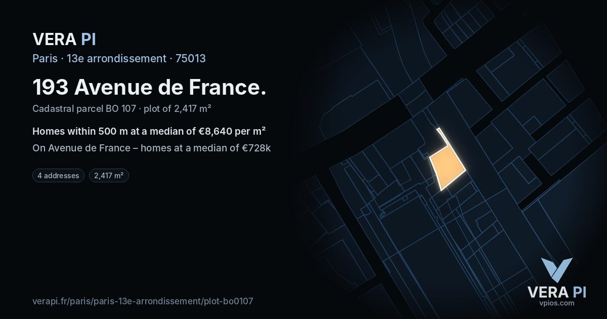 193 Avenue de France, 13e arrondissement at night – the plot lit, the parcels around coloured by the prices near them