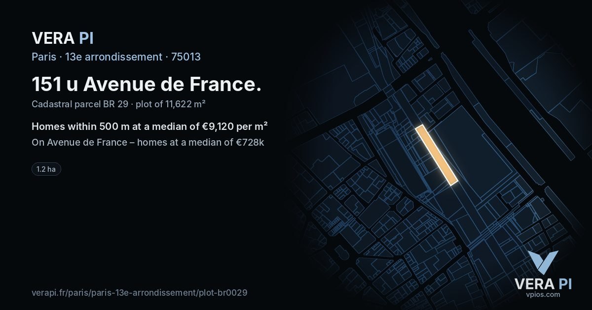 151 u Avenue de France, 13e arrondissement at night – the plot lit, the parcels around coloured by the prices near them