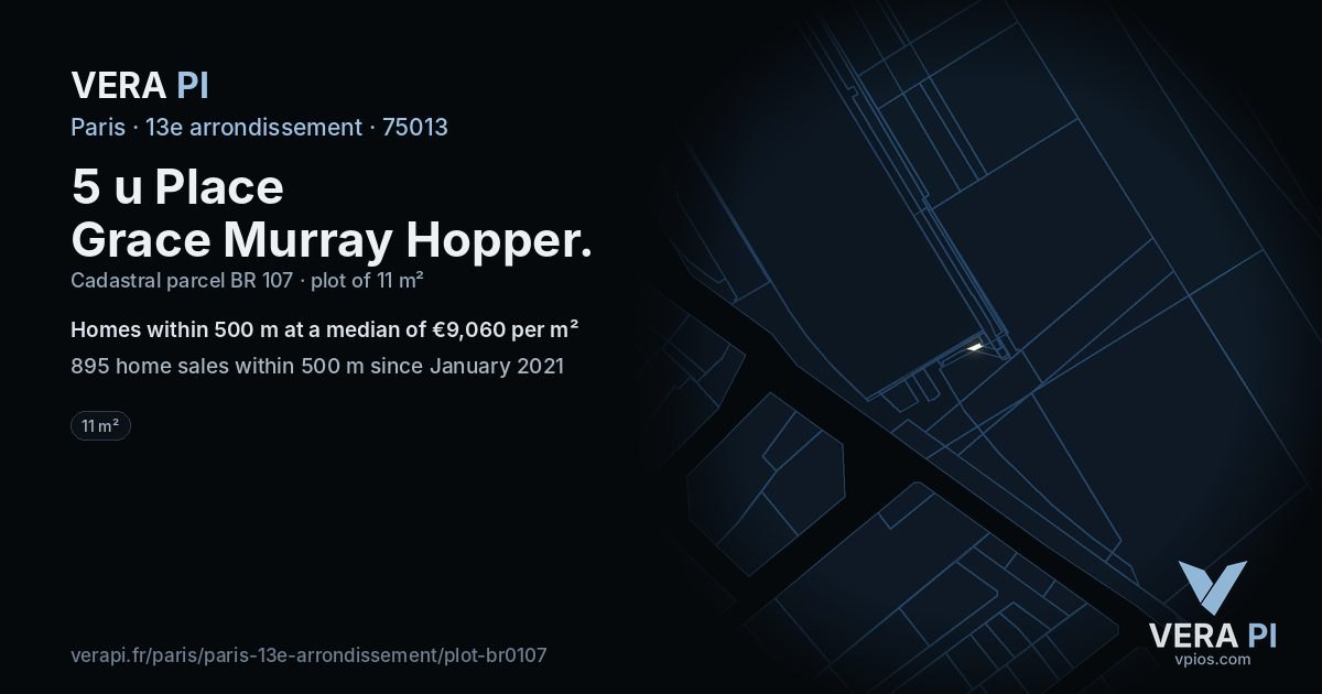 5 u Place Grace Murray Hopper, 13e arrondissement at night – the plot lit, the parcels around coloured by the prices near them