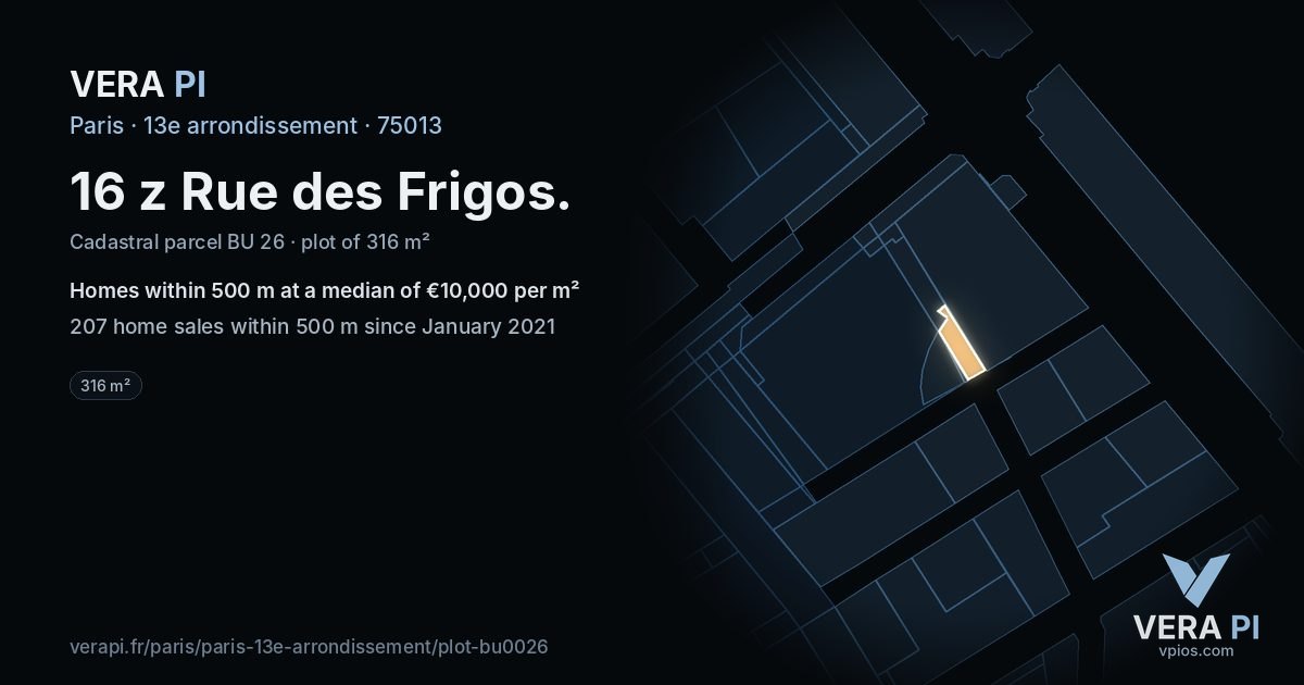 16 z Rue des Frigos, 13e arrondissement at night – the plot lit, the parcels around coloured by the prices near them