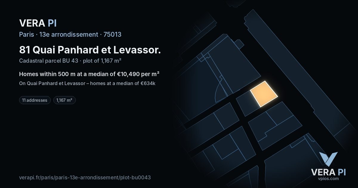 81 Quai Panhard et Levassor, 13e arrondissement at night – the plot lit, the parcels around coloured by the prices near them