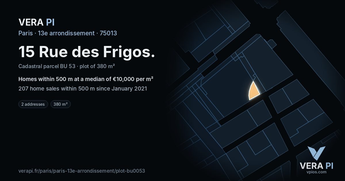 15 Rue des Frigos, 13e arrondissement at night – the plot lit, the parcels around coloured by the prices near them