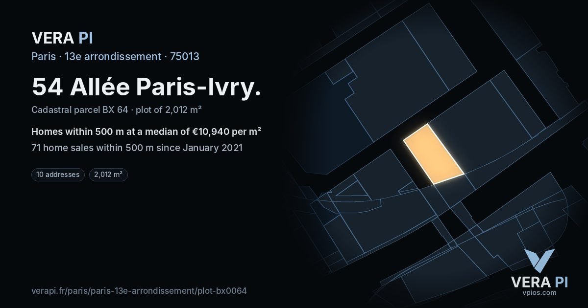 54 Allée Paris-Ivry, 13e arrondissement at night – the plot lit, the parcels around coloured by the prices near them
