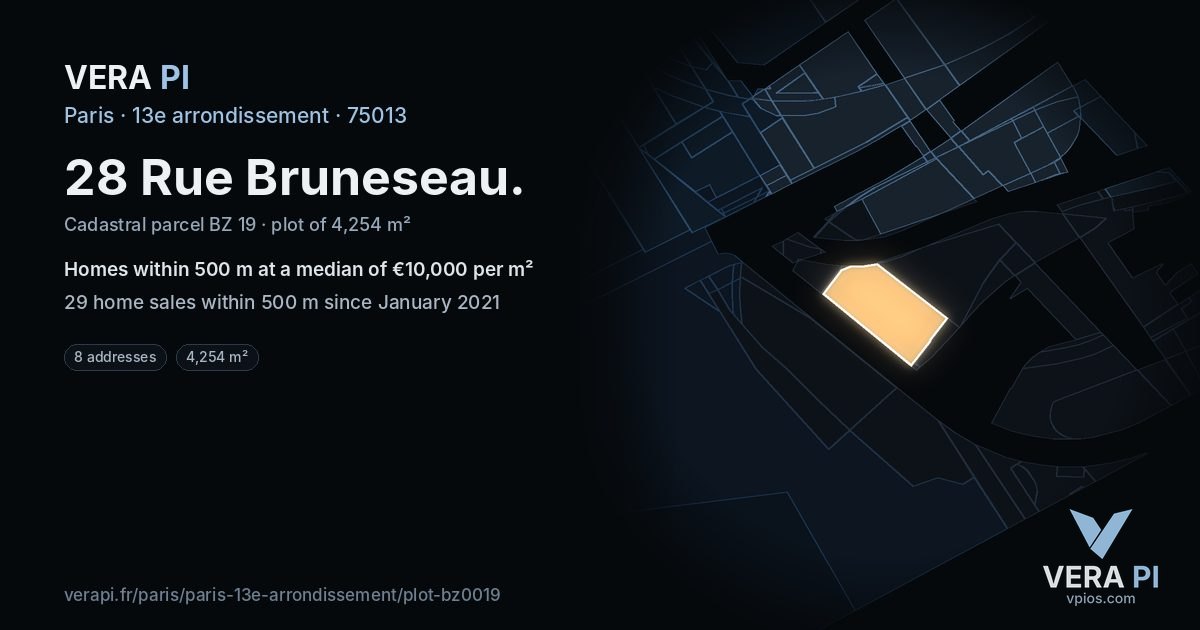 28 Rue Bruneseau, 13e arrondissement at night – the plot lit, the parcels around coloured by the prices near them