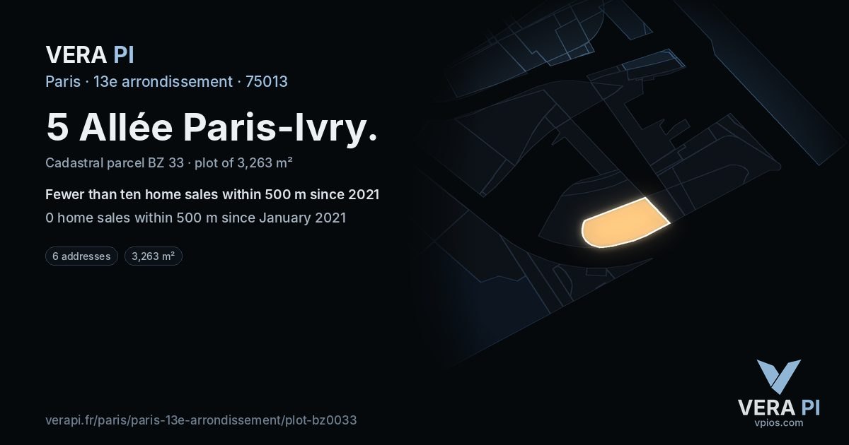5 Allée Paris-Ivry, 13e arrondissement at night – the plot lit, the parcels around coloured by the prices near them