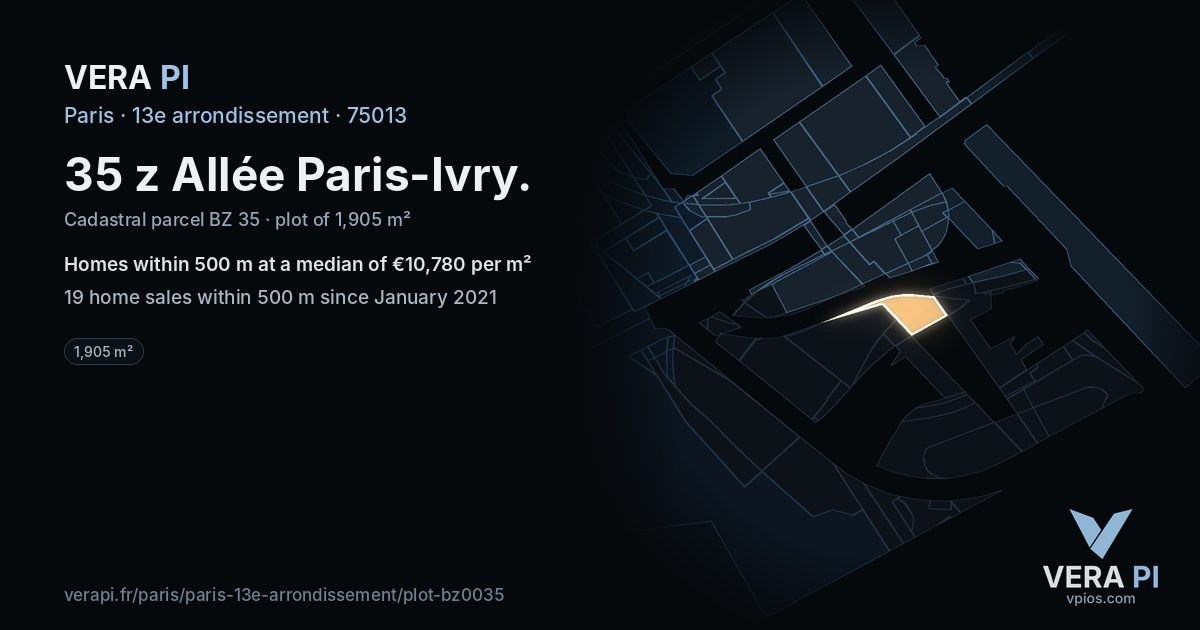 35 z Allée Paris-Ivry, 13e arrondissement at night – the plot lit, the parcels around coloured by the prices near them
