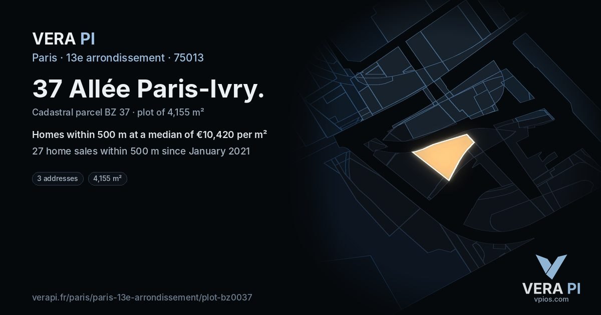 37 Allée Paris-Ivry, 13e arrondissement at night – the plot lit, the parcels around coloured by the prices near them