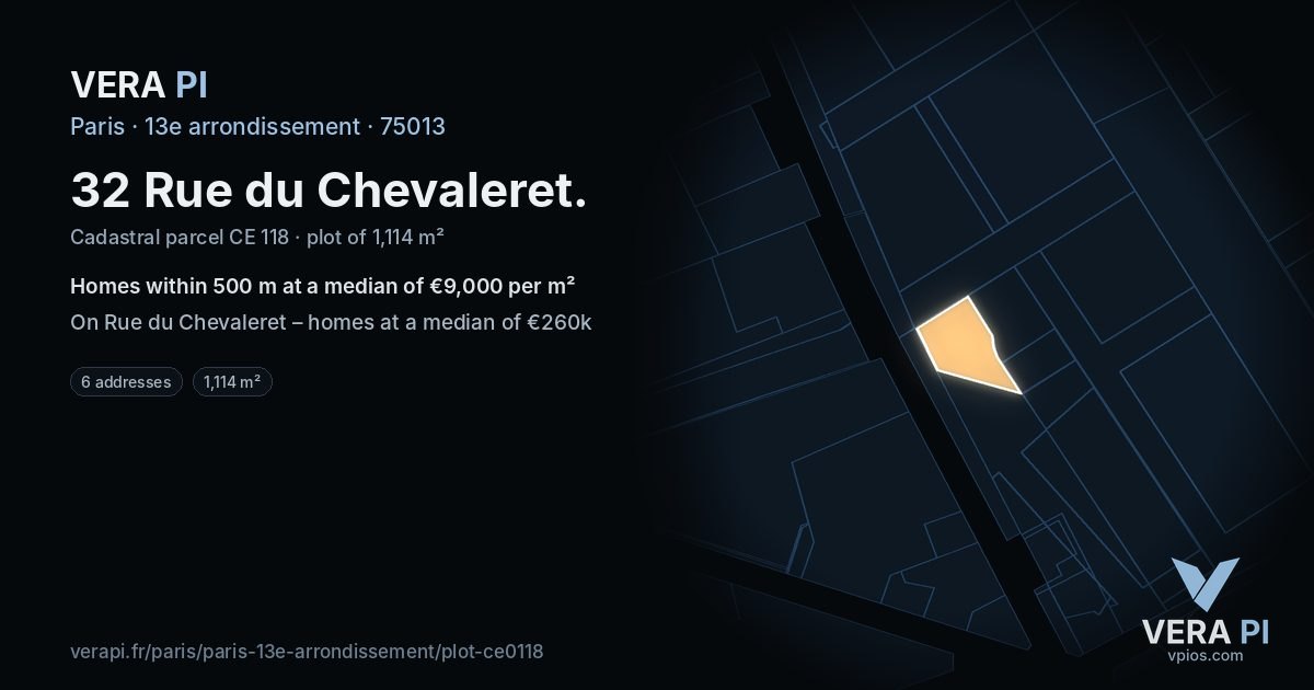 32 Rue du Chevaleret, 13e arrondissement at night – the plot lit, the parcels around coloured by the prices near them