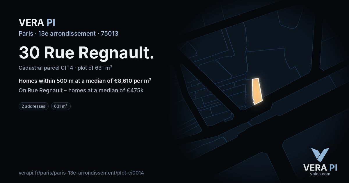 30 Rue Regnault, 13e arrondissement at night – the plot lit, the parcels around coloured by the prices near them