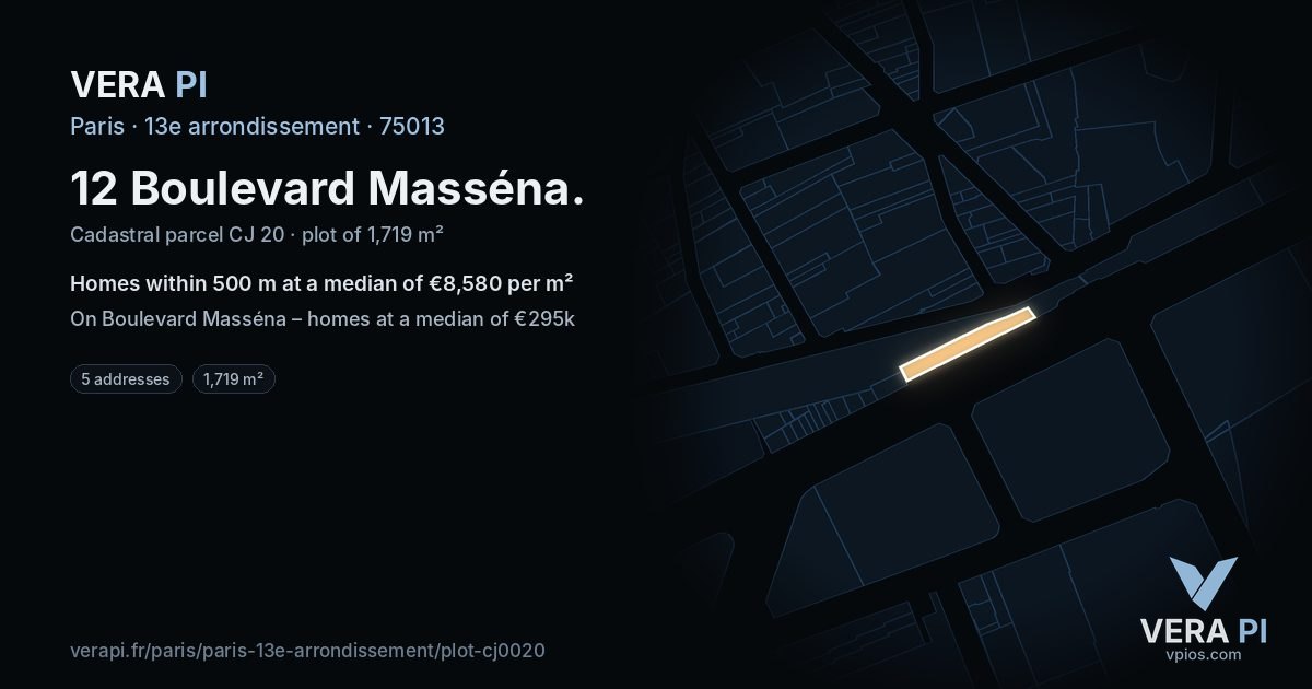 12 Boulevard Masséna, 13e arrondissement at night – the plot lit, the parcels around coloured by the prices near them