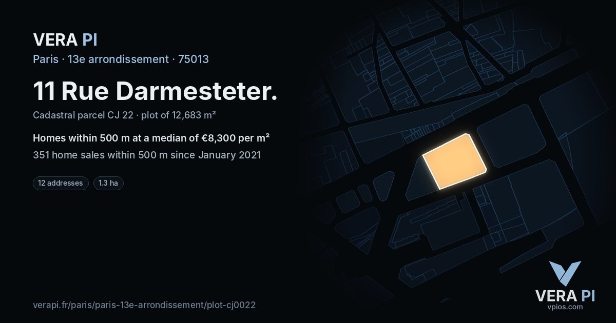 11 Rue Darmesteter, 13e arrondissement at night – the plot lit, the parcels around coloured by the prices near them
