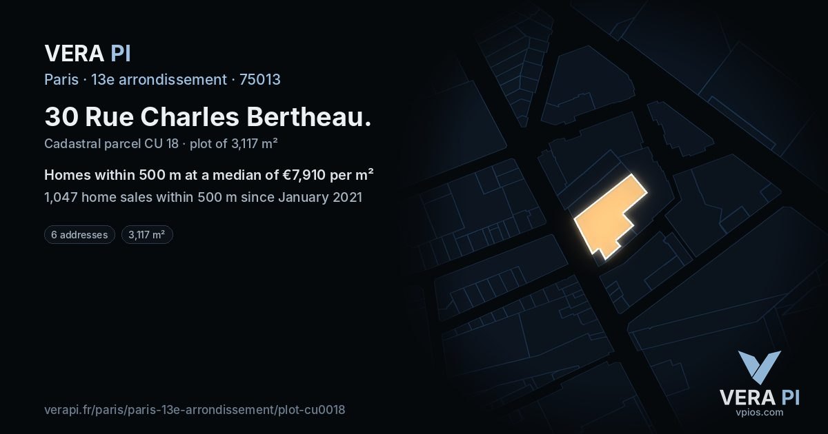 30 Rue Charles Bertheau, 13e arrondissement at night – the plot lit, the parcels around coloured by the prices near them