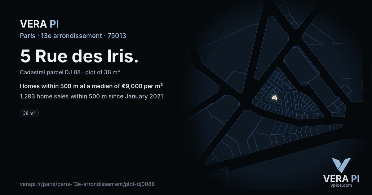 5 Rue des Iris, 13e arrondissement at night – the plot lit, the parcels around coloured by the prices near them