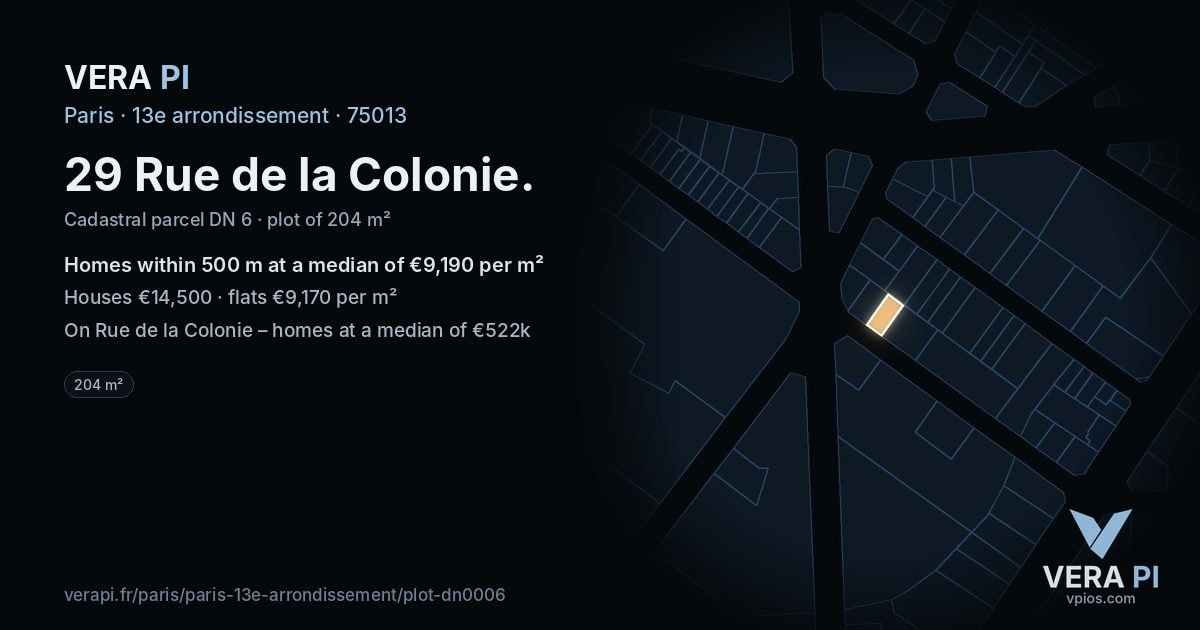 29 Rue de la Colonie, 13e arrondissement at night – the plot lit, the parcels around coloured by the prices near them