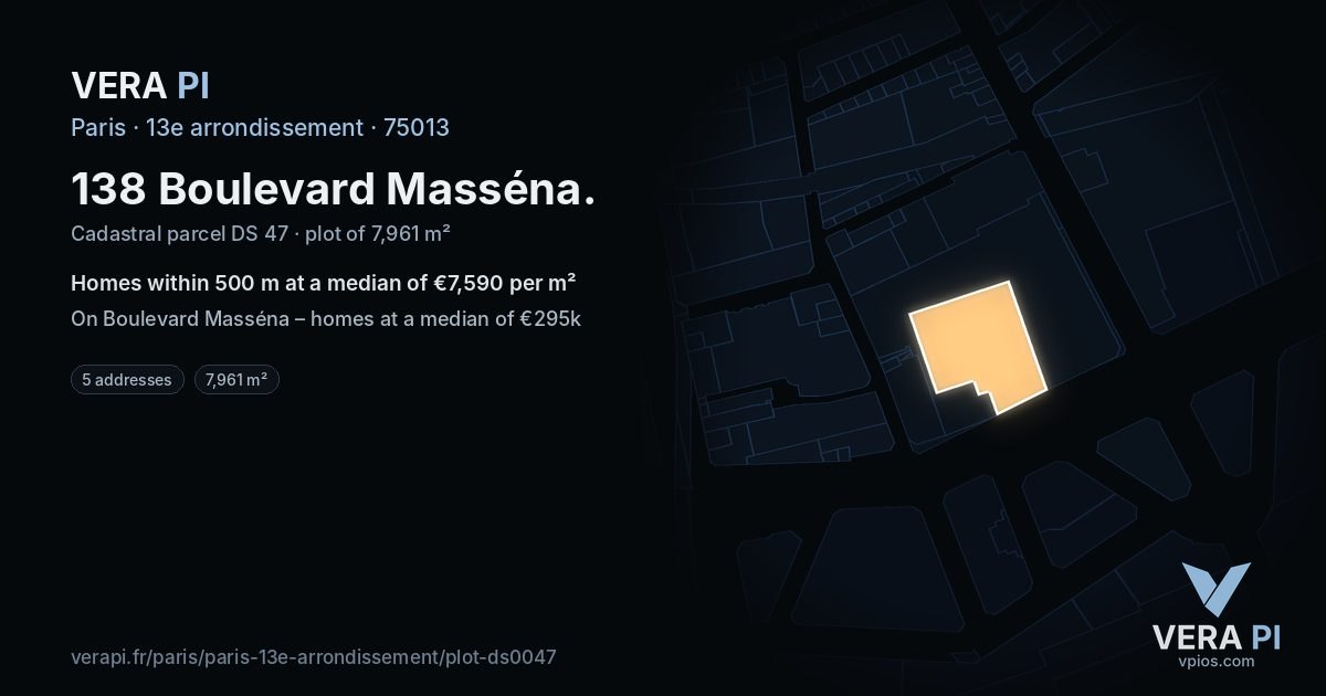 138 Boulevard Masséna, 13e arrondissement at night – the plot lit, the parcels around coloured by the prices near them