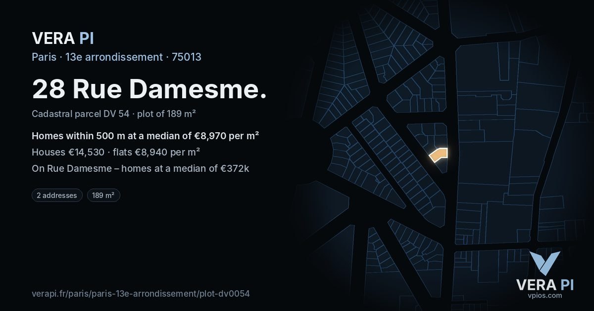 28 Rue Damesme, 13e arrondissement at night – the plot lit, the parcels around coloured by the prices near them