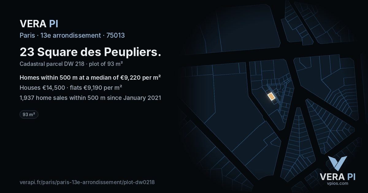 23 Square des Peupliers, 13e arrondissement at night – the plot lit, the parcels around coloured by the prices near them