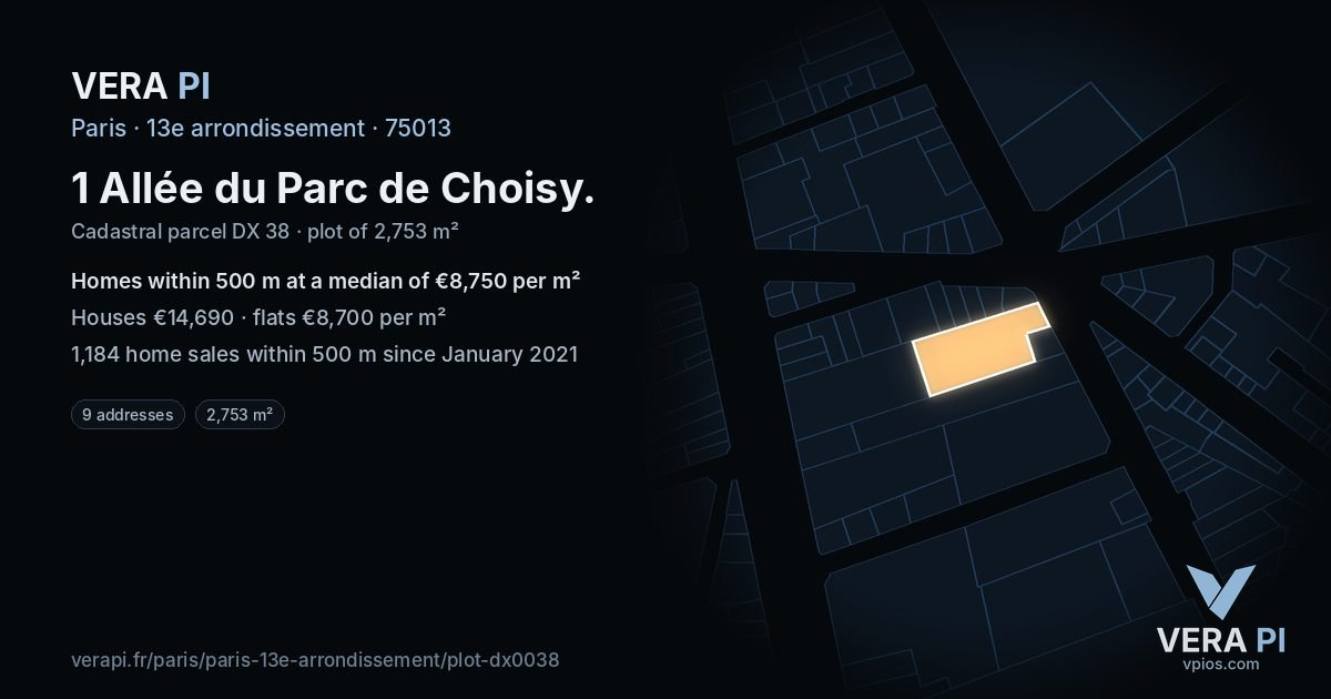 1 Allée du Parc de Choisy, 13e arrondissement at night – the plot lit, the parcels around coloured by the prices near them