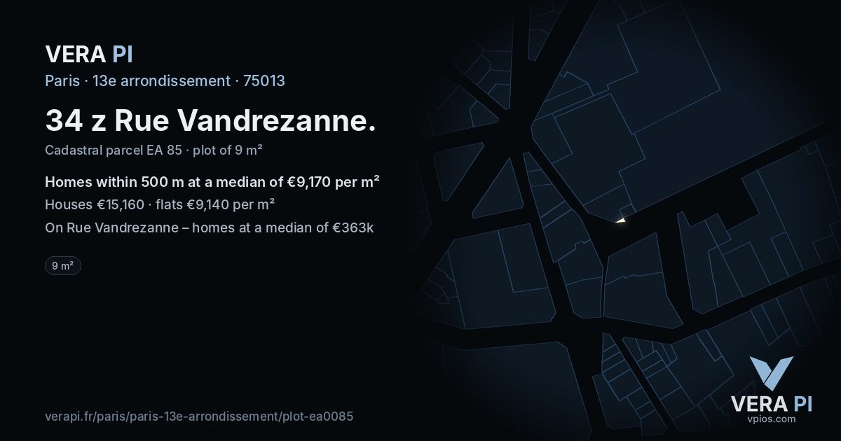 34 z Rue Vandrezanne, 13e arrondissement at night – the plot lit, the parcels around coloured by the prices near them