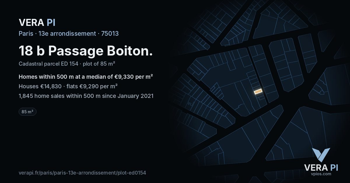 18 b Passage Boiton, 13e arrondissement at night – the plot lit, the parcels around coloured by the prices near them