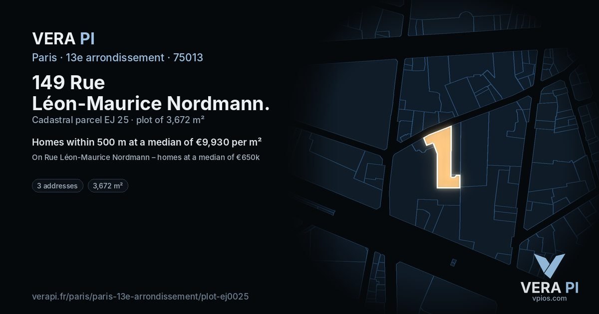 149 Rue Léon-Maurice Nordmann, 13e arrondissement at night – the plot lit, the parcels around coloured by the prices near them