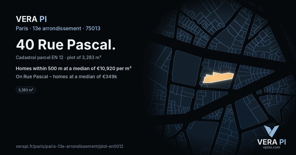 40 Rue Pascal, 13e arrondissement at night – the plot lit, the parcels around coloured by the prices near them